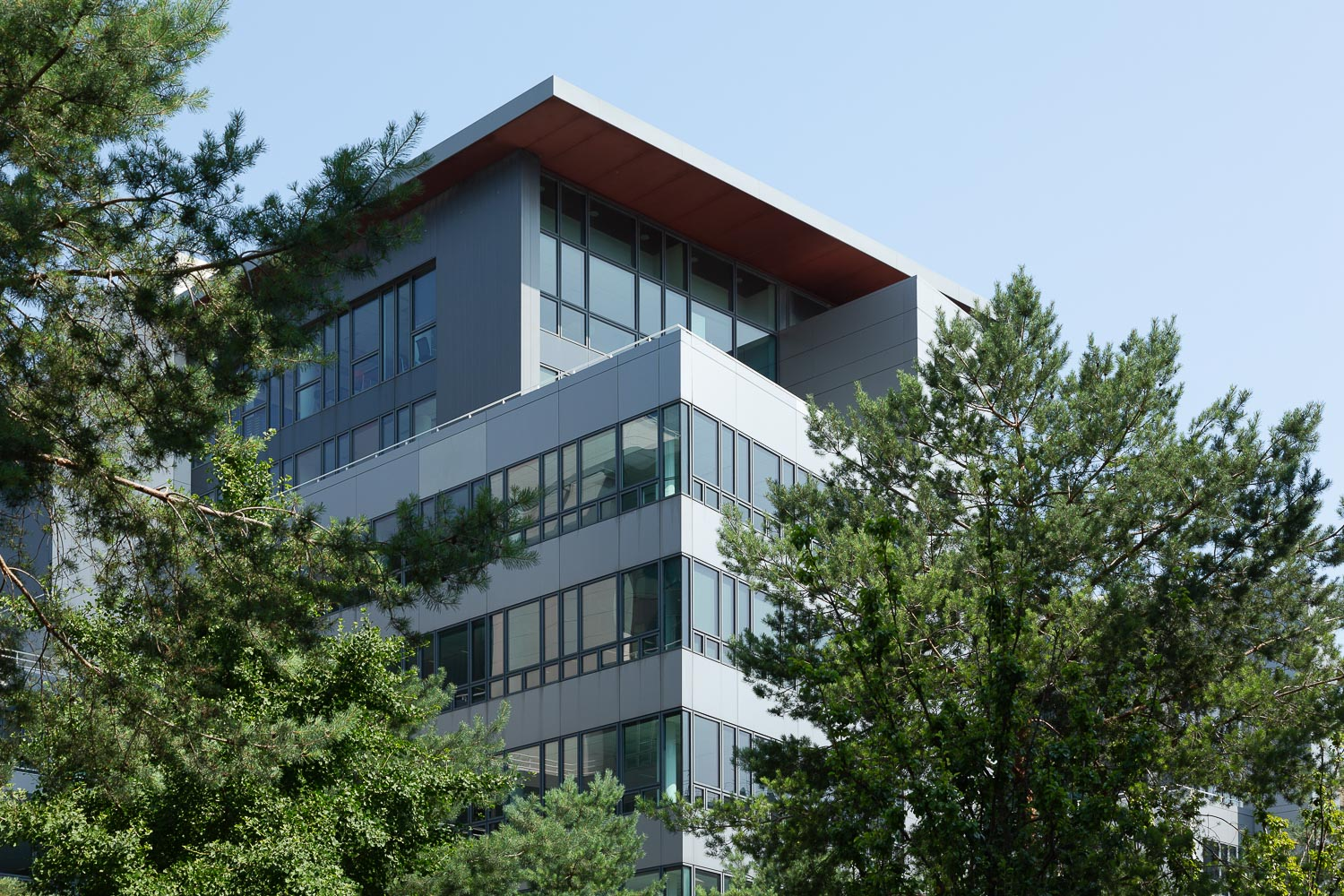 Façade de l’immeuble de bureaux à Clichy